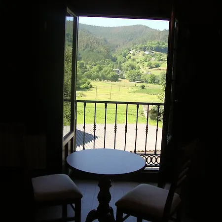 Rurales De Hoces Bustiello de Paredes