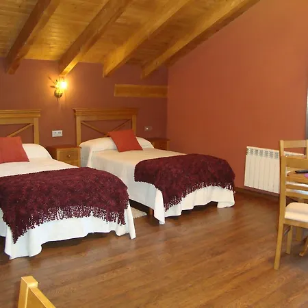 Rurales De Hoces Bustiello de Paredes